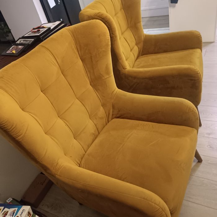 Fotel musztardowy, żółty albo złoty. BRW Casey