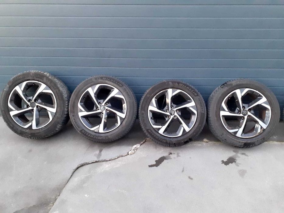 Conjunto de Jantes '18 com pneus Citroen C5 Aircross 2022 em Stock