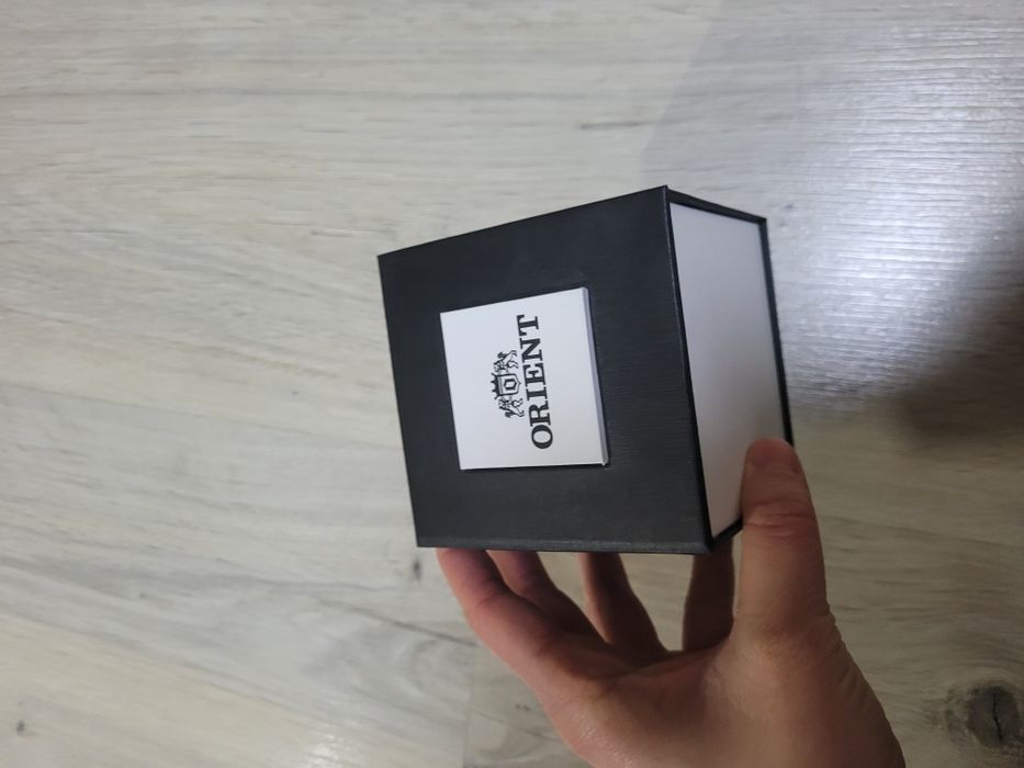 Кварцовий годинник Orient