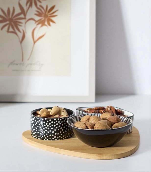 Таця сервірувальна / тарілочки набір