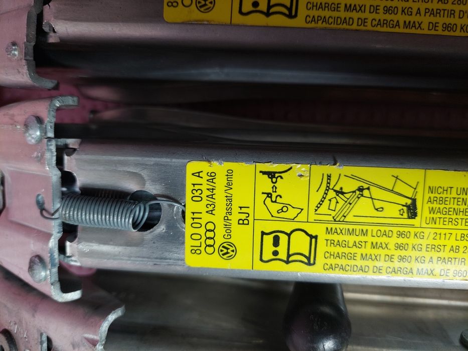Домкрати гольф 4, 5. Пассат б5, ауді а6 с5, ауді а3,а4, сеат