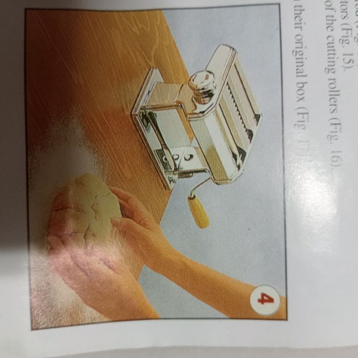 Maquina de fazer massa