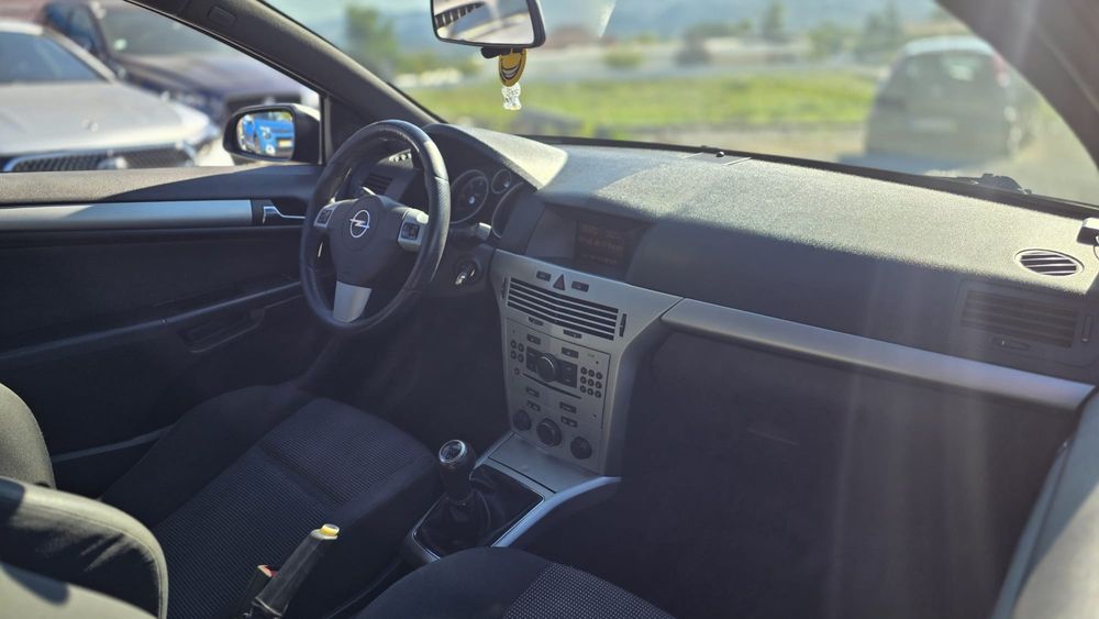 Opel Astra  GTC 1.7 CDTI  5 lugares