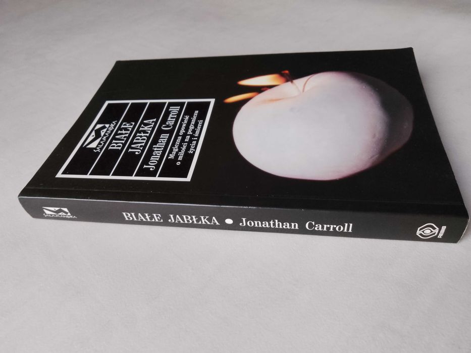 J. Carroll "Białe jabłka" 2002