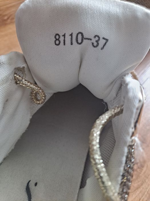 Buty złote 37 rozmiar