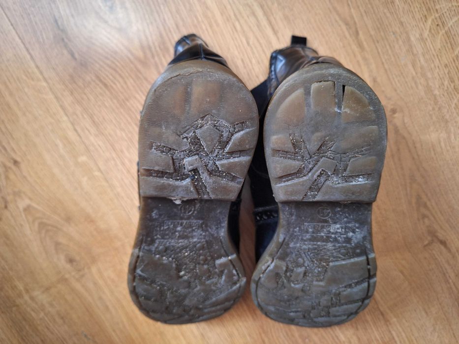 Botki za kostkę Jeeny Fairy, wsuwane, połysk.