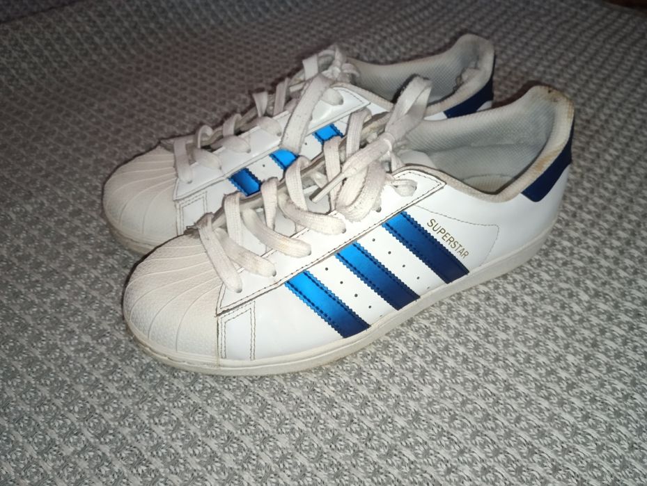Adidas superstar 40