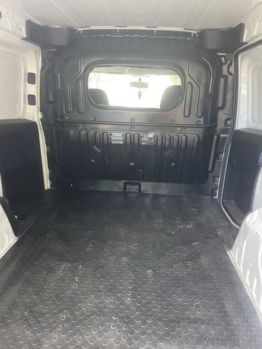 Fiat doblo 1.6 muito estimada