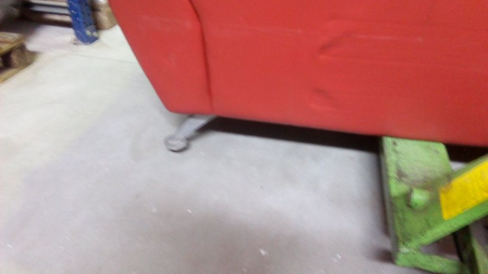 Sofá de Pele Encarnado Vintage