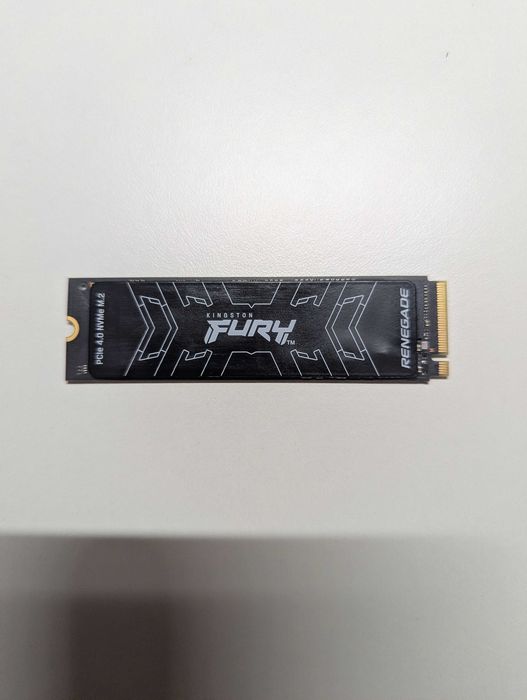 SSD 1 TB Kingston FURY Renegade PCIe 4.0 NVMe M.2 com DRAM