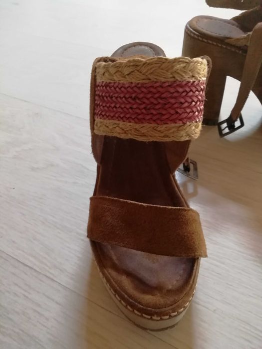 Sandálias Xuz Tacão Alto