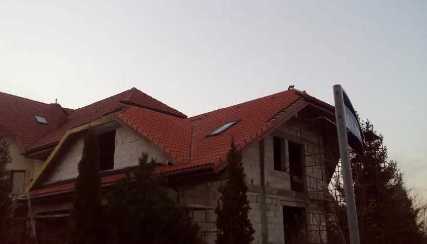 Usługi dekarskie i ciesielskie dekarz cieśla i materiały