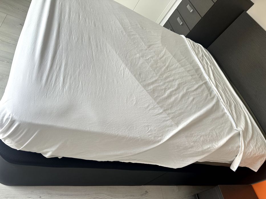 Sommier de polipele preto SPAZIO XTRA 140x190cm com colchão de oferta