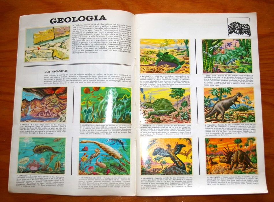 Caderneta de cromos antiga.