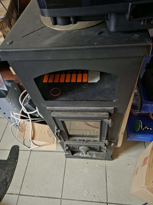 l Piec wolnostojacy koza solidny