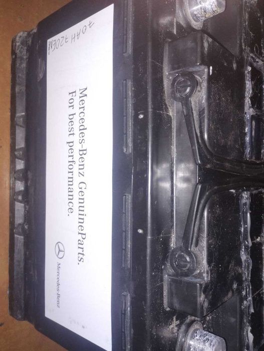 акумулятор  AGM  70Ah  720 А