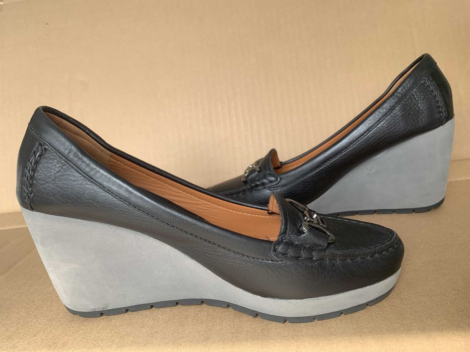 Sapatos de senhora, Geox