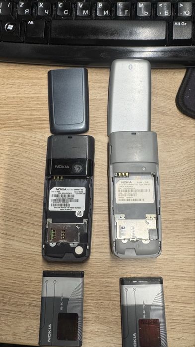 Комлект телефонів (Nokia,Nomi)