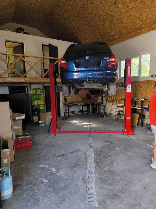 Автомобільний Підіймач  для СТО LAUNCH