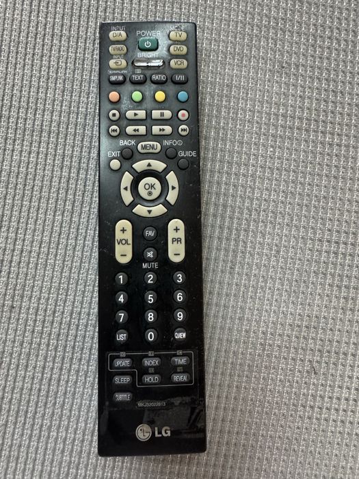 Televisão LG com comando