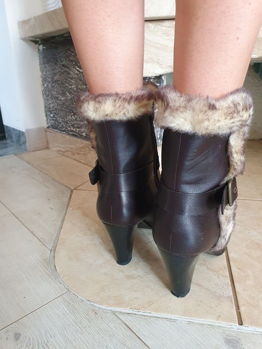 Buty skórzane zimowe Trzewiki na obcasie Tomasso Taccardi 39