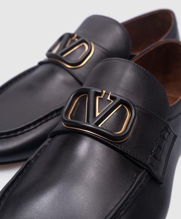 VALENTINO Чорні шкіряні лофери VLogo Signature