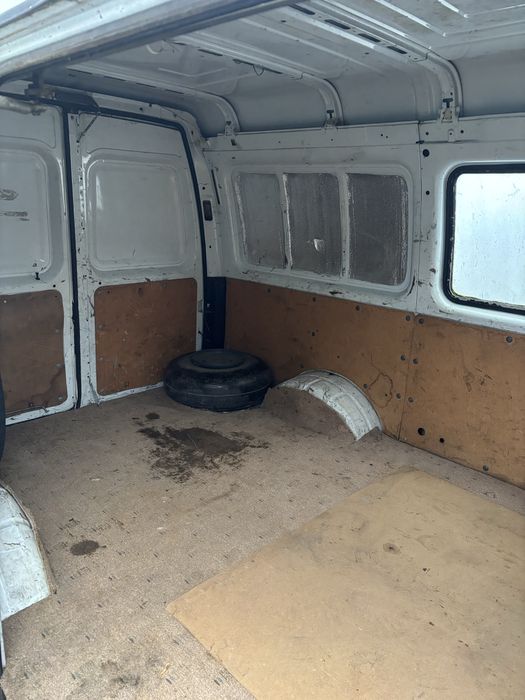 ГАЗ 2752 Соболь газ-бензин 2004