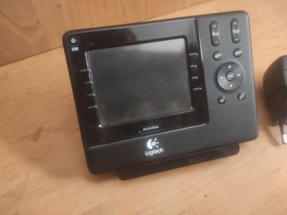 Logitech Outlet Harmony 1100 Advanced Universal Remote