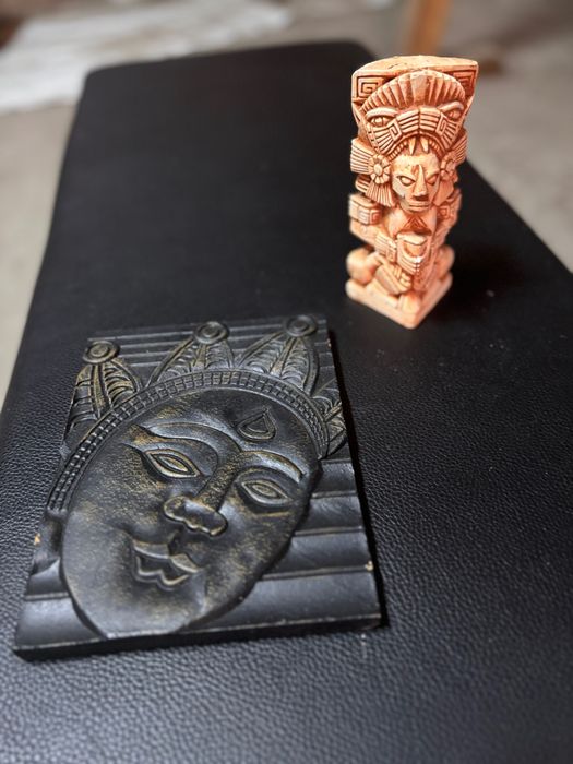 Estatuetas diversas
