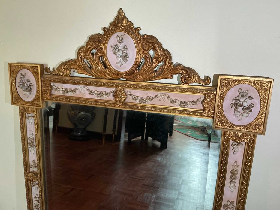 Espelho antigo dourado estilo Luís XVI – séc. XIX