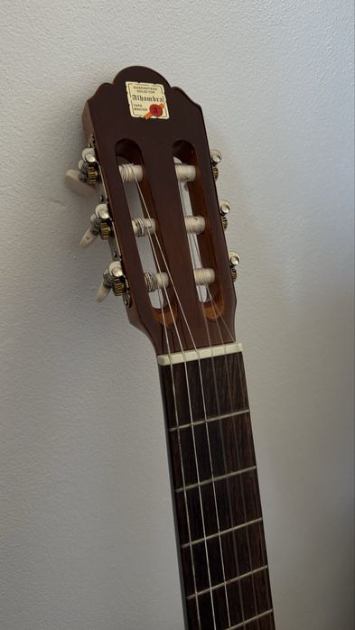 Guitarra Alhambra 1C