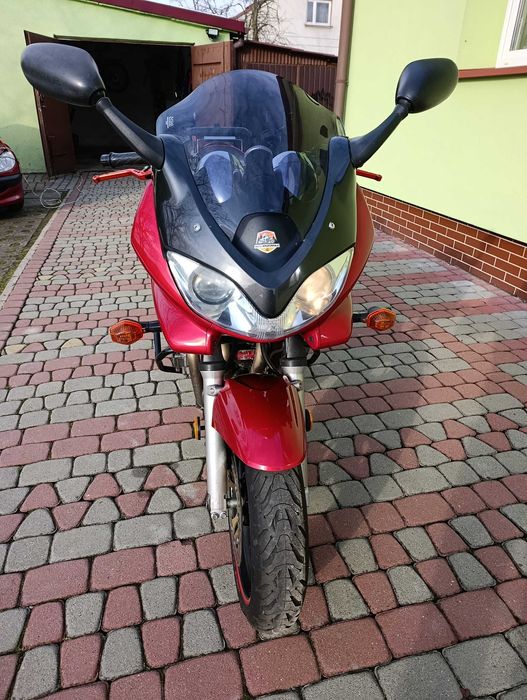 Piękny Suzuki Bandit 600s !