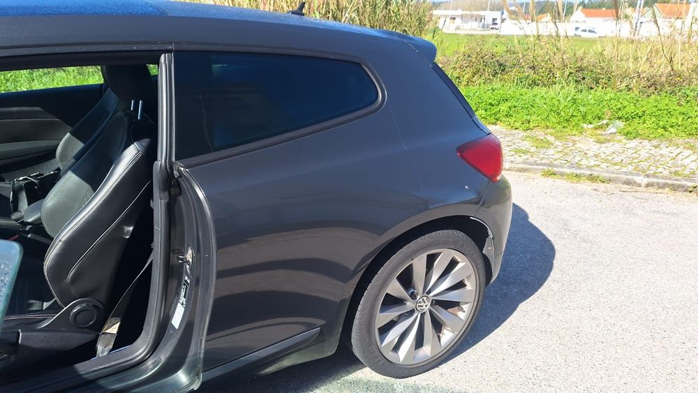 VW Scirocco 2.0tdi automático com caixa dsg