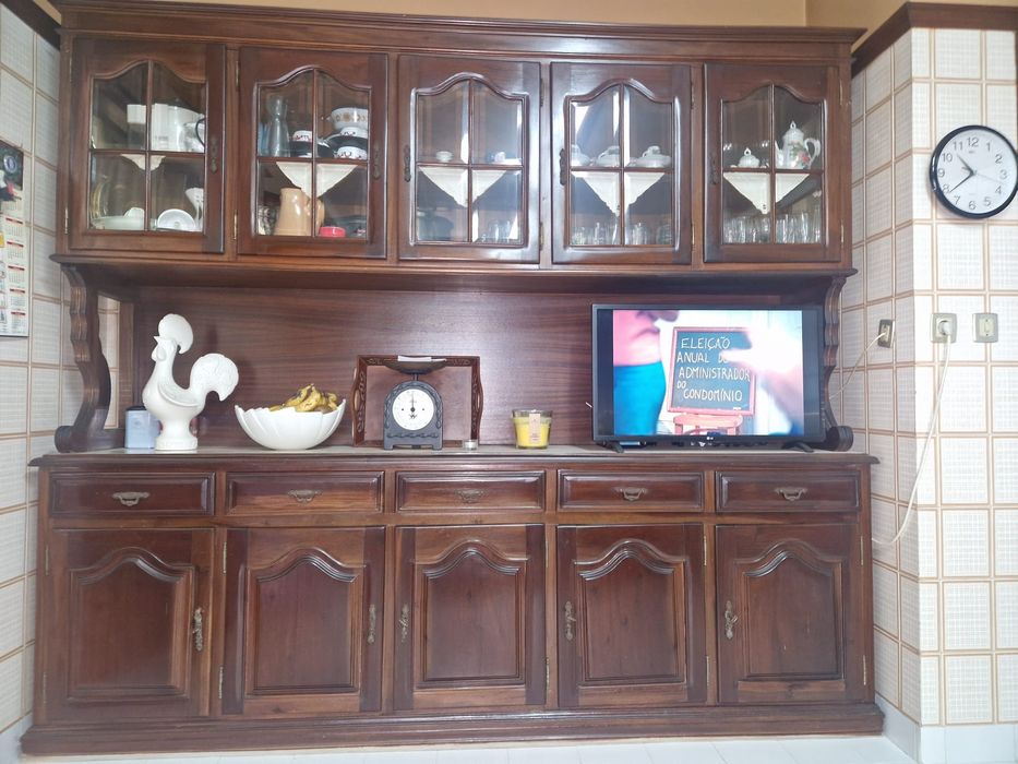 Louceiro com balcão