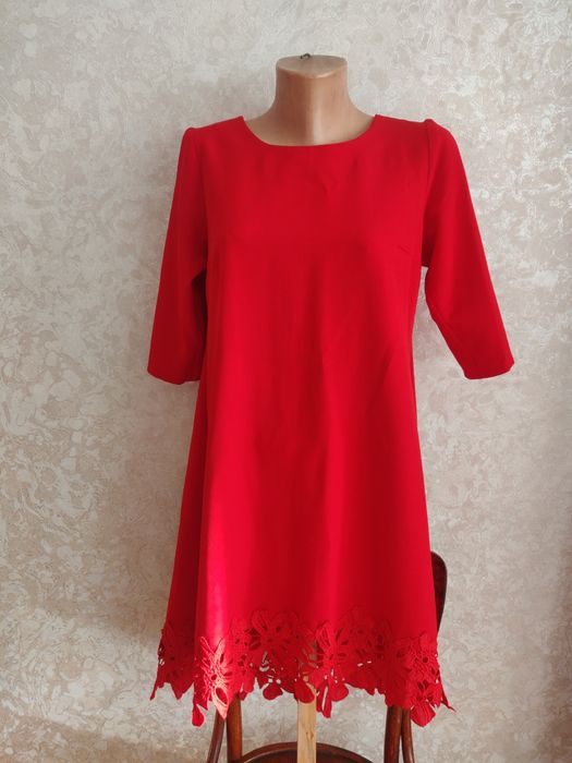 Плаття нарядне в ідеальному стані.