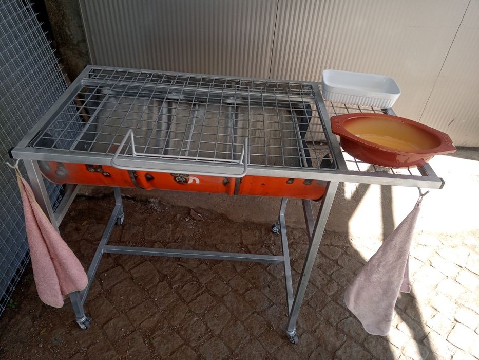 Grelhadores novos, apartir de 60€ com e sem rodas