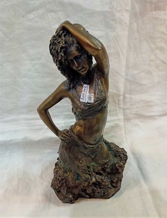 Estatueta Mulher Bronze Paor
