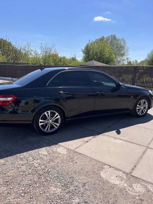 Mercedes Benz w212 2011рік