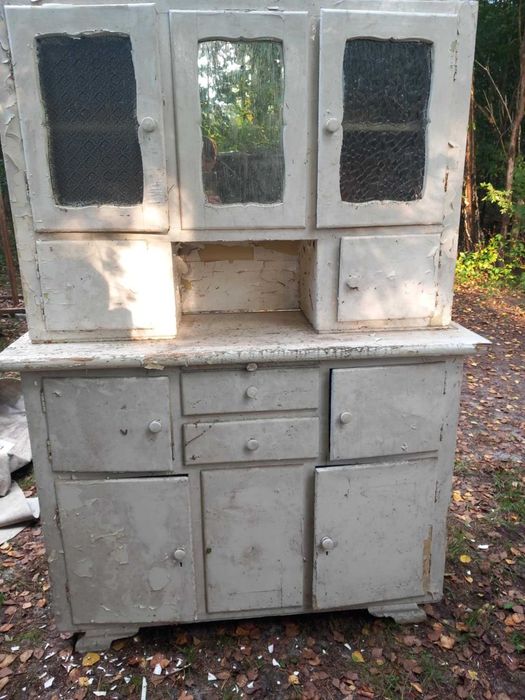 Sprzedam stary kredens