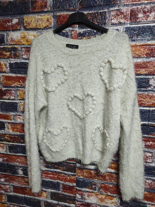 Sweterek kremowy 10