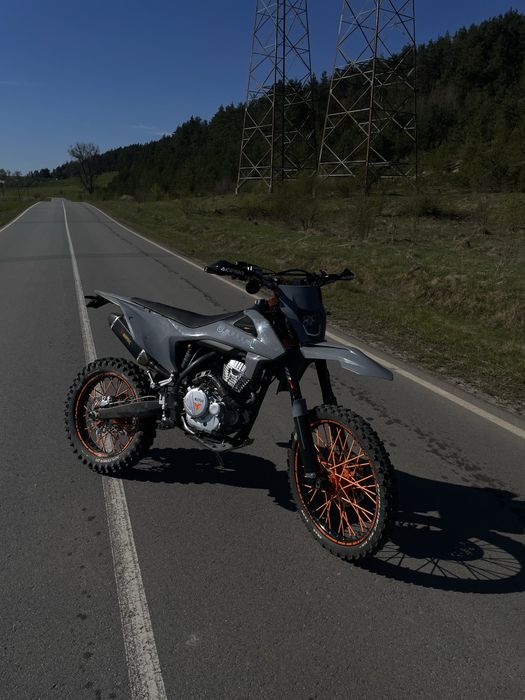 Мотоцикл Кові адванс 250