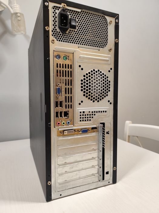 ПК Intel Core2 Duo E8500 3.16GHz, RAM 4Gb, HDD 640Gb, GeForce 440 1Gb,