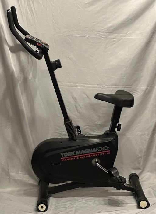 Rower treninfowy magnetyczny york cardiofit 3200
