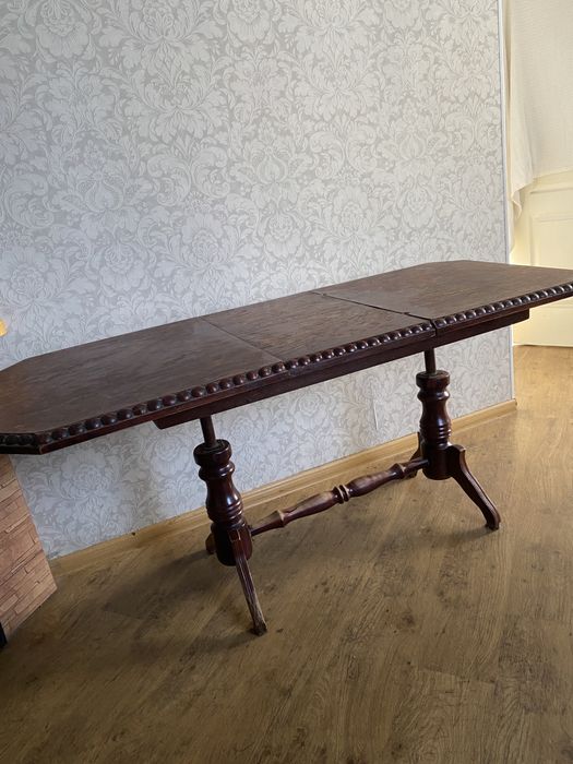 Розкладний стіл