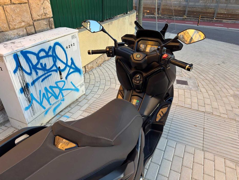 Yamaha XMAX 300 Tech Max 2025