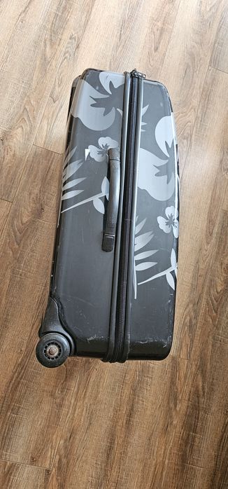 Валіза середня | Надійна для подорожей