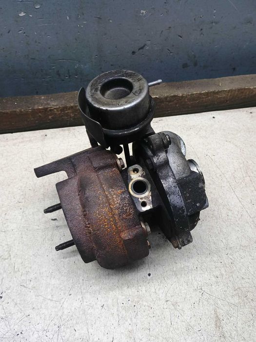 Turbosprężarka turbo turbina Renault Megane II Lift 1.5DCI 82  303720