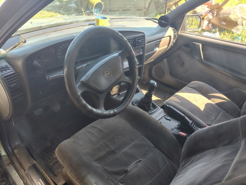Opel Omega 1989 ОБМЕН предлагайте