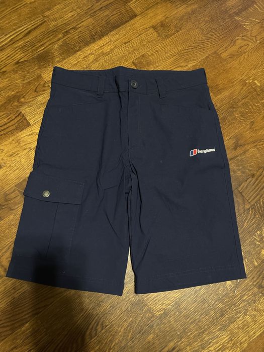 шотри Berghaus з телнологіʼю гортекс