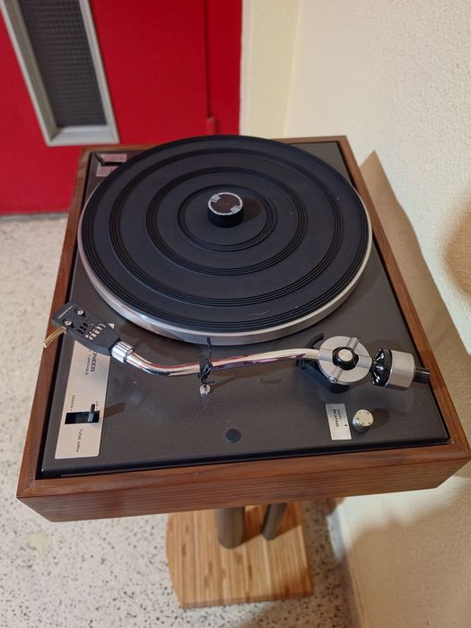Gira discos Pioneer PL 10